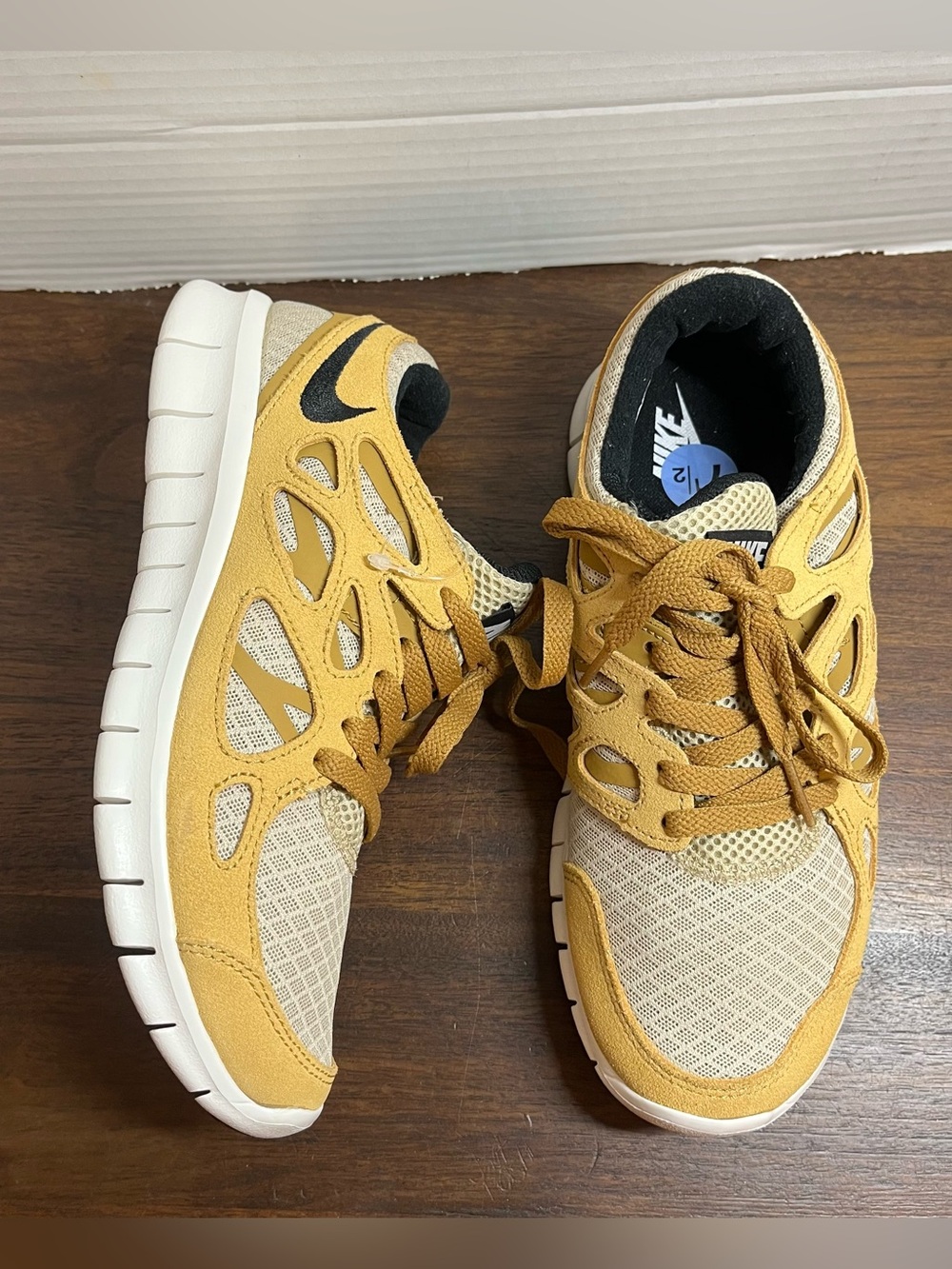 Nike Free Run 2 Womens 7.5 Brown Black Wheat Athletic Running Shoes DM9057-200